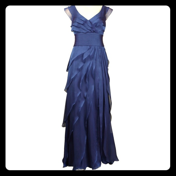 Adrianna Papell Dresses & Skirts - NWT Adrianna Papell Chiffon Tiered gown, size 10